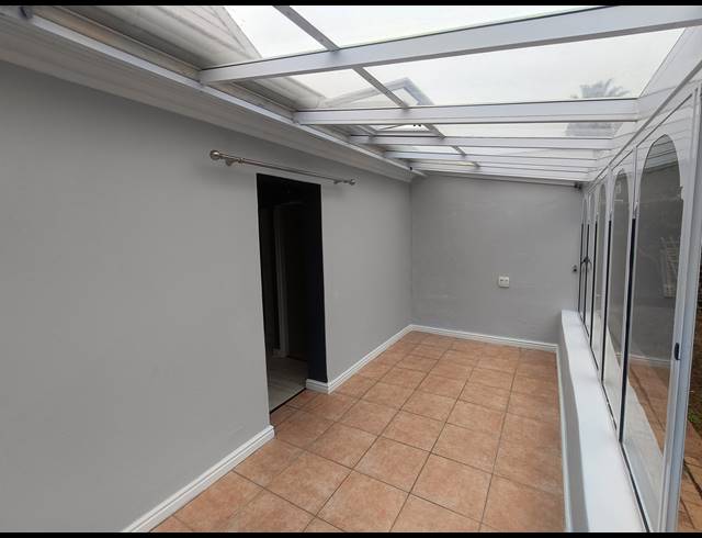 3 bed property to rent in BLOUBERG SANDS